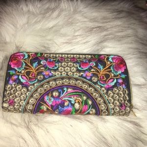 Cute embroidered wallet